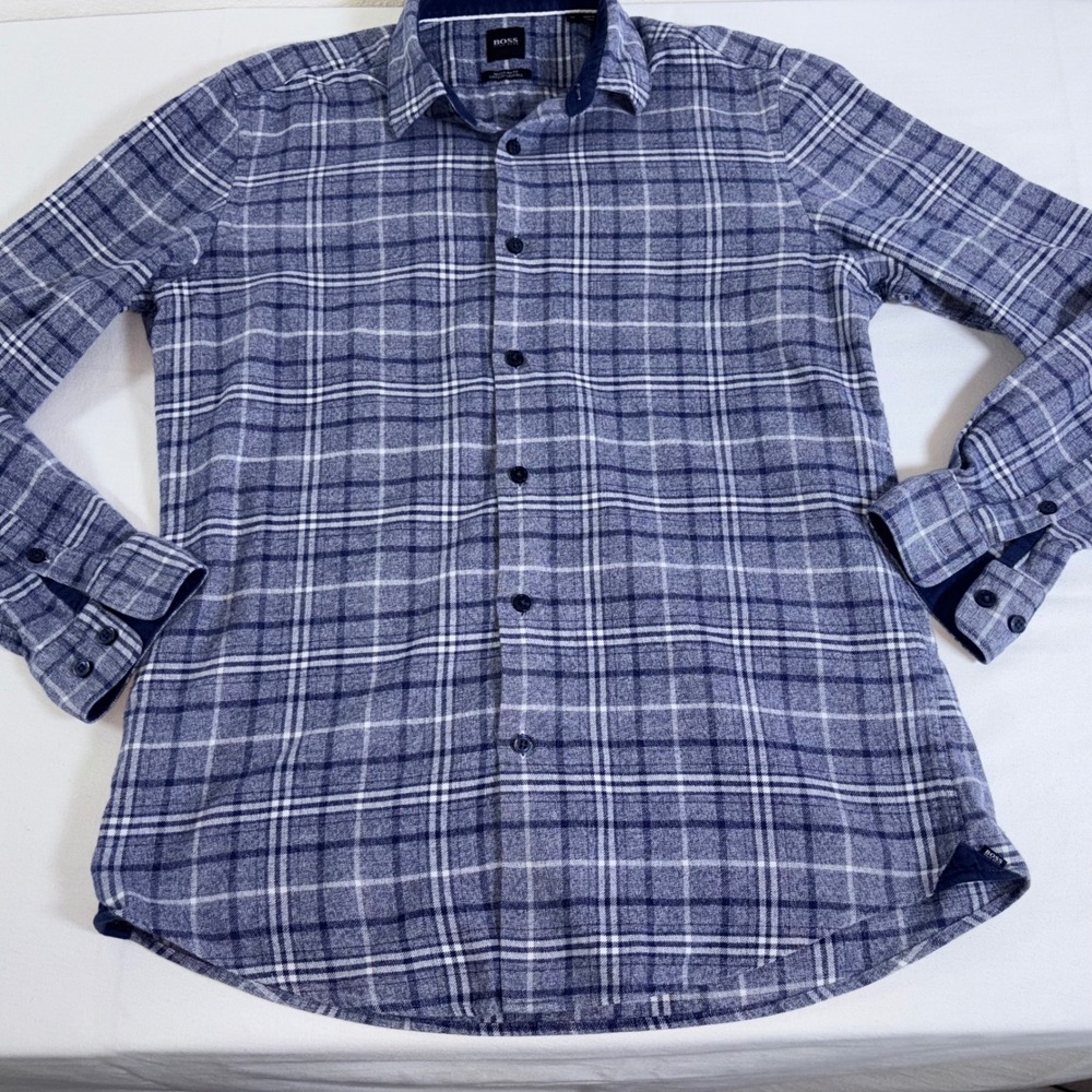 Hugo Boss Button Down Shirt Medium Blue Plaid Cotton Lyocell Regular Fit